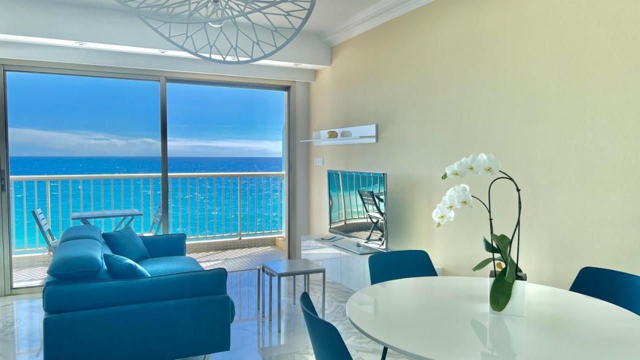 Seaviews By Jenni Menton, La Suite, Superbe Front De Mer, Top Emplacement Avec Terrasse Et Parking! Εξωτερικό φωτογραφία