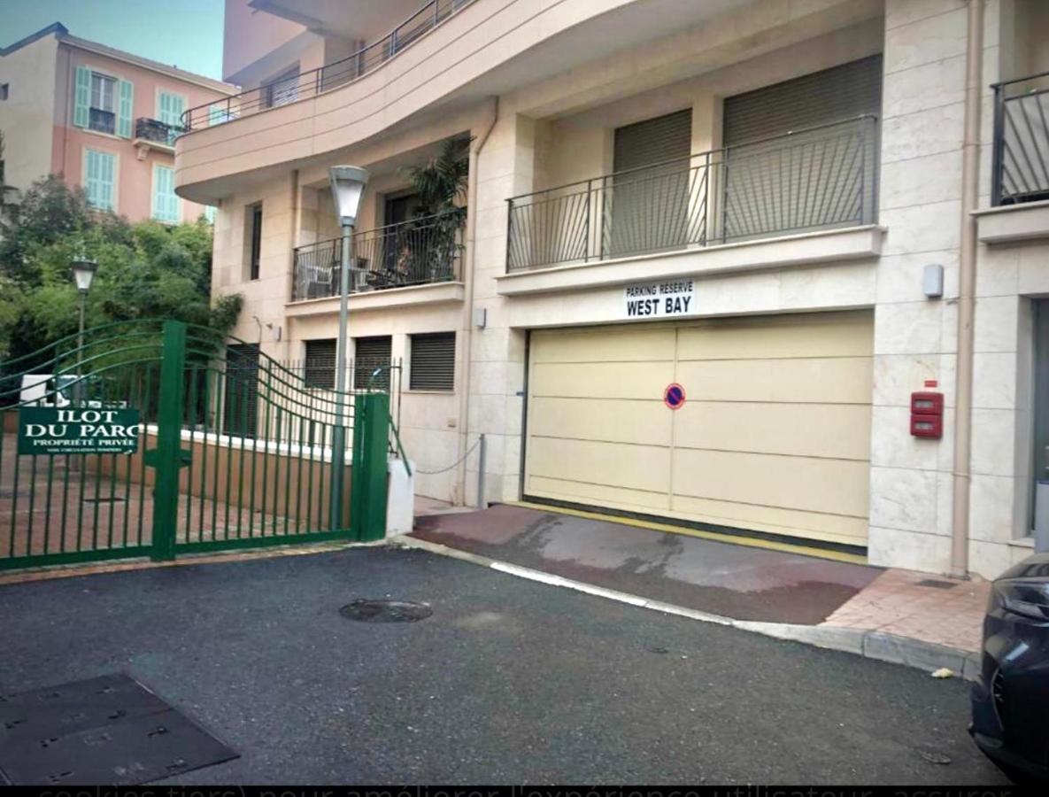 Seaviews By Jenni Menton, La Suite, Superbe Front De Mer, Top Emplacement Avec Terrasse Et Parking! Εξωτερικό φωτογραφία