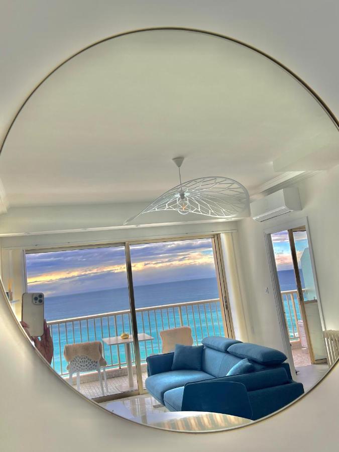 Seaviews By Jenni Menton, La Suite, Superbe Front De Mer, Top Emplacement Avec Terrasse Et Parking! Εξωτερικό φωτογραφία