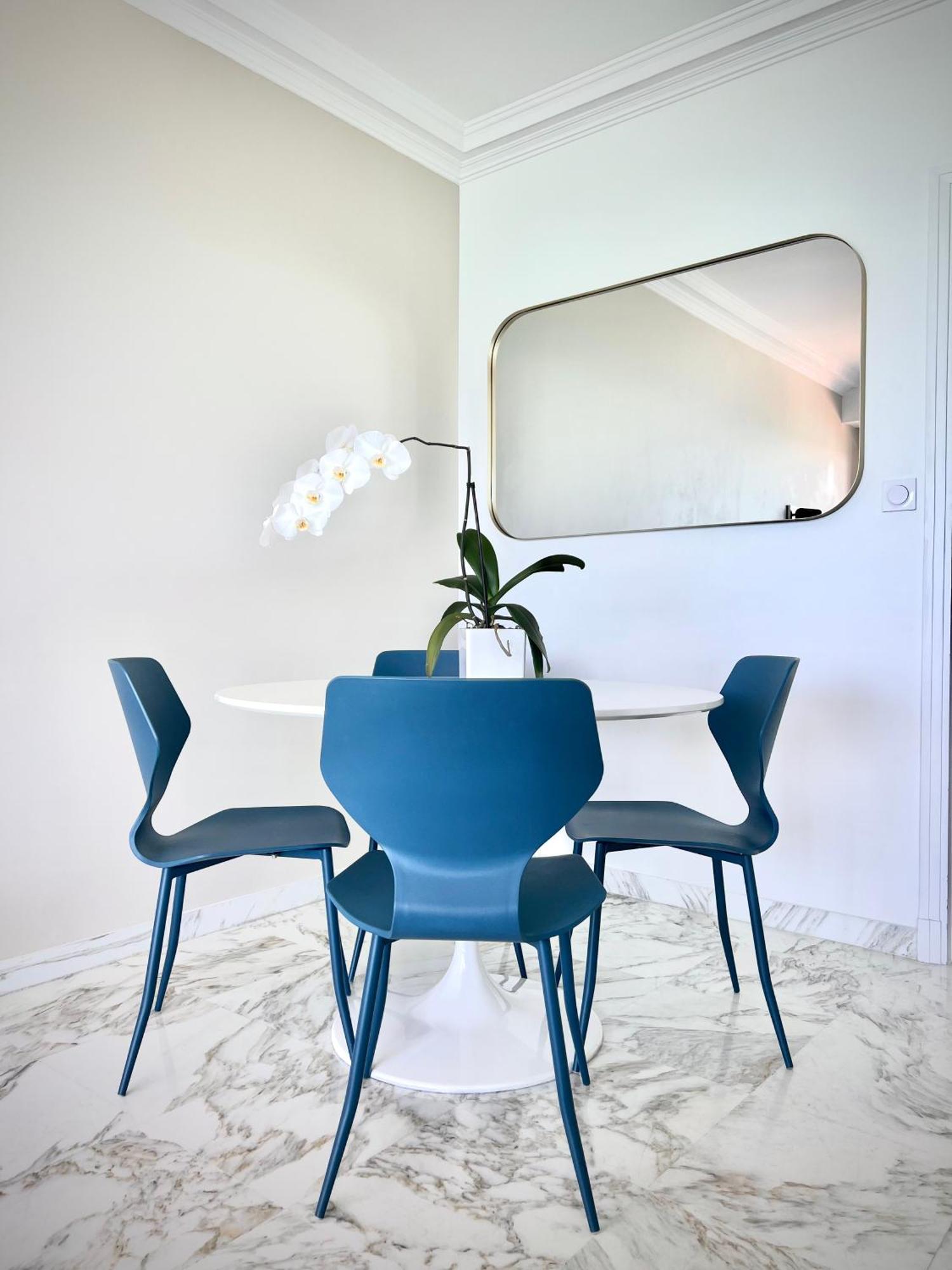 Seaviews By Jenni Menton, La Suite, Superbe Front De Mer, Top Emplacement Avec Terrasse Et Parking! Εξωτερικό φωτογραφία